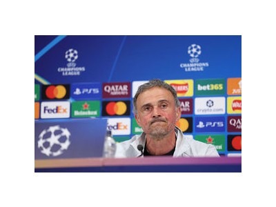 PSG 선수들 팀 내 성추행 혐의로 고개 숙여