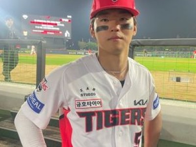 김도영 4번타자로 맹활약 KIA 팬들 환호