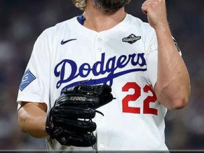 클레이튼 커쇼 은퇴 축하에 다저스 흥분