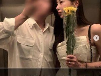 지애 여자친구와 함께한 여름휴가에 팬들 관심 집중