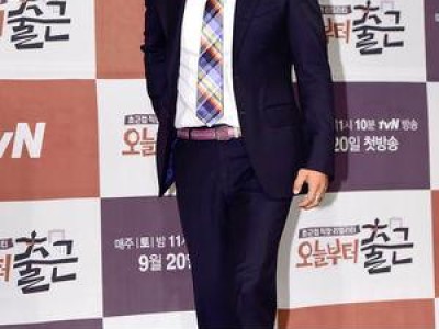 JK김동욱 현 정부 음모론 퍼트리다 피고발 위기