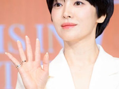 송혜교 14년 소속사와 결별 UAA와의 관계 종식