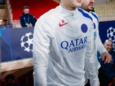 이강인 PSG 연장 계약 고민 중