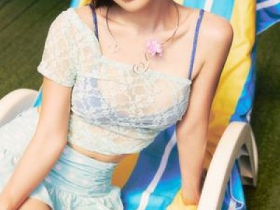 유나 청량한 비주얼로 무더위 날리다
