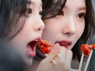 하츠투하츠 지우 이안 시구 행사에 팬들 반응 뜨거웠다