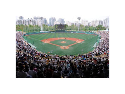한국 프로야구 1000만 관중 달성했지만 경기력은 떨어지고 있음